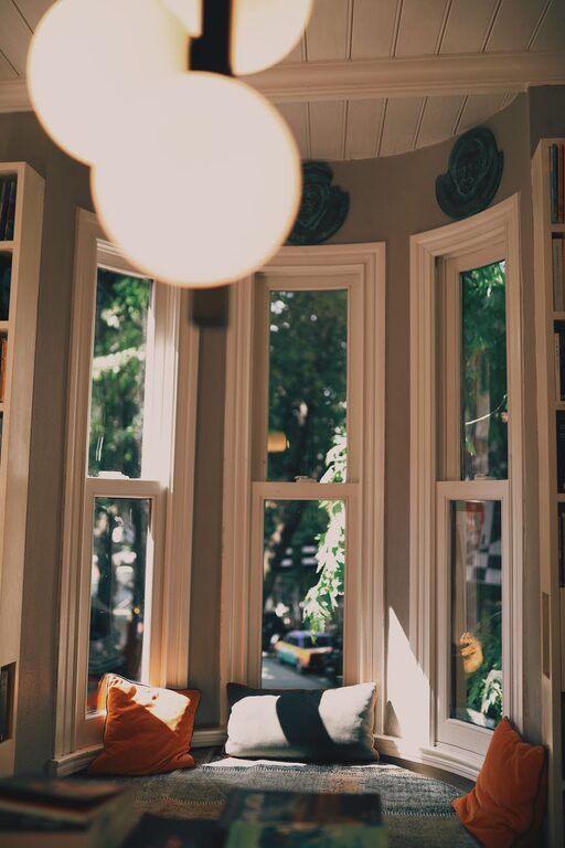 Tips for Creating a Cosy Reading Nook in Your Home